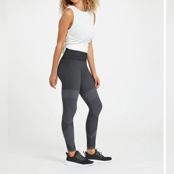 Spanx Look at Me Now Seamless Moto Leggings in Navy- Size Large - Picture 1 of 7
